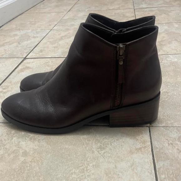 Cole Haan Women’s Hayes Flat Ankle Bootie in dark brown 9.5 - Picture 2 of 10